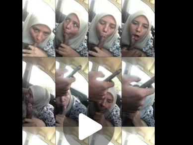 Nyulik Ibu Umi Temen Suruh Nyepong Di Mobil